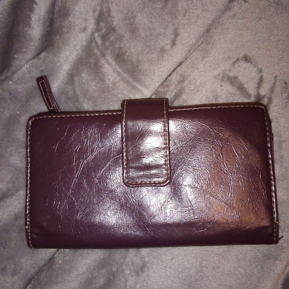 Hasi Hato plum zip and button strap wallet